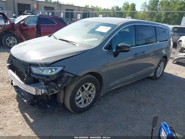 2C4RC1BG8SR521104 2025 CHRYSLER PACIFICA - Image 2