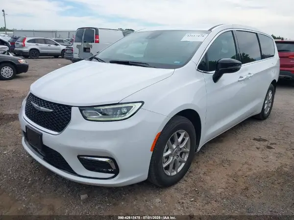 2C4RC1BG8SR531728 2025 CHRYSLER PACIFICA - Image 2