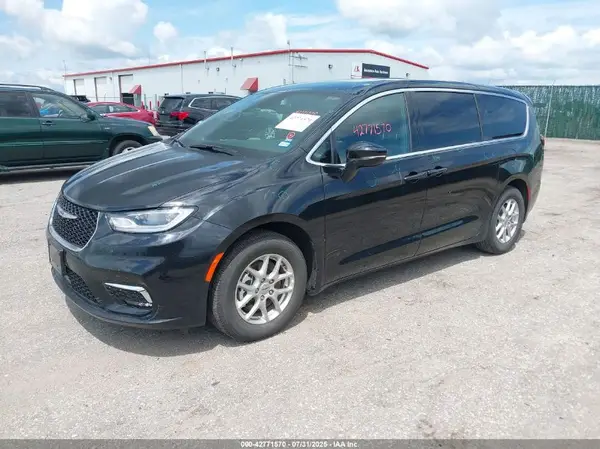 2C4RC1BG8SR540333 2025 CHRYSLER PACIFICA - Image 2