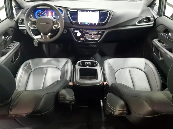 2C4RC1BG8SR544611 2025 CHRYSLER PACIFICA - Image 8