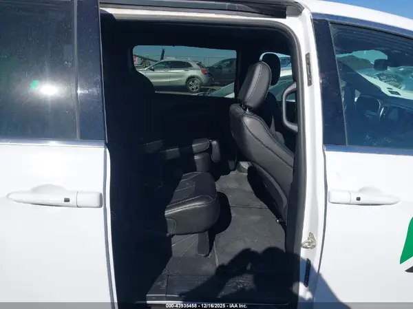 2C4RC1BG8SR545161 2025 CHRYSLER PACIFICA - Image 8
