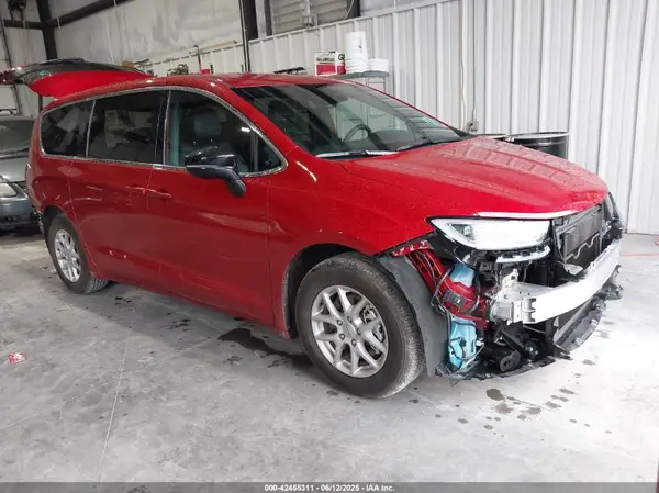 2C4RC1BG8SR551509 2025 CHRYSLER PACIFICA - Image 1