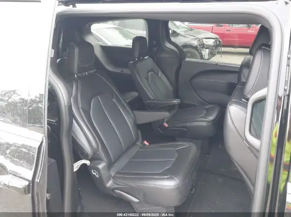 2C4RC1BG8SR552742 2025 CHRYSLER PACIFICA - Image 8
