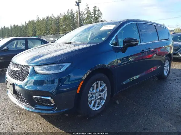 2C4RC1BG8SR585692 2025 CHRYSLER PACIFICA - Image 2