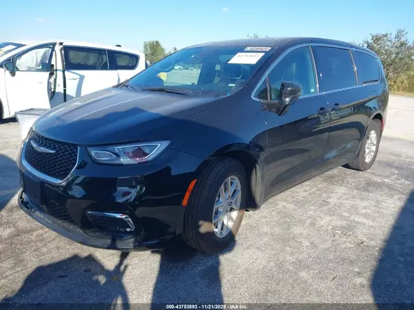 2C4RC1BG8SR593372 2025 CHRYSLER PACIFICA - Image 2