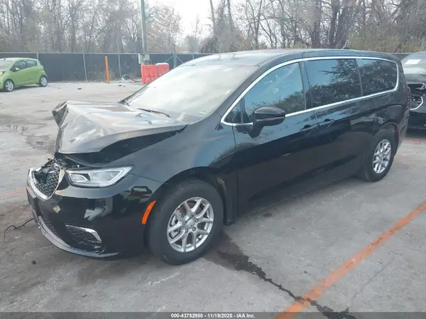 2C4RC1BG8SR612020 2025 CHRYSLER PACIFICA - Image 2