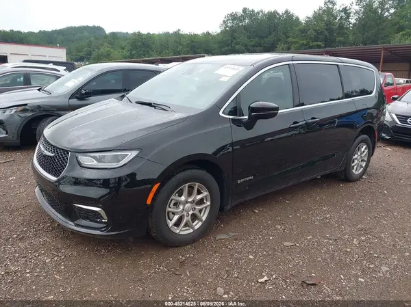2C4RC1BG8TR151421 2026 CHRYSLER PACIFICA - Image 2
