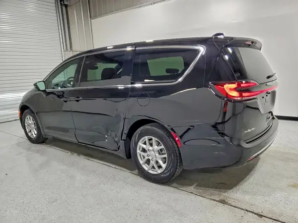 2C4RC1BG8TR160944 2026 CHRYSLER PACIFICA - Image 2
