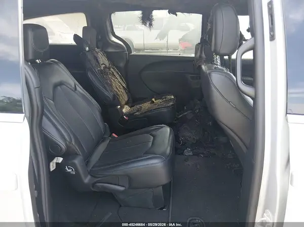2C4RC1BG8TR179459 2026 CHRYSLER PACIFICA - Image 8