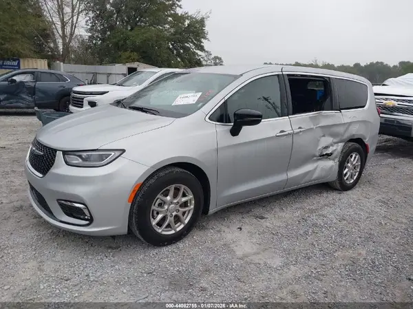 2C4RC1BG8TR191580 2026 CHRYSLER PACIFICA - Image 2