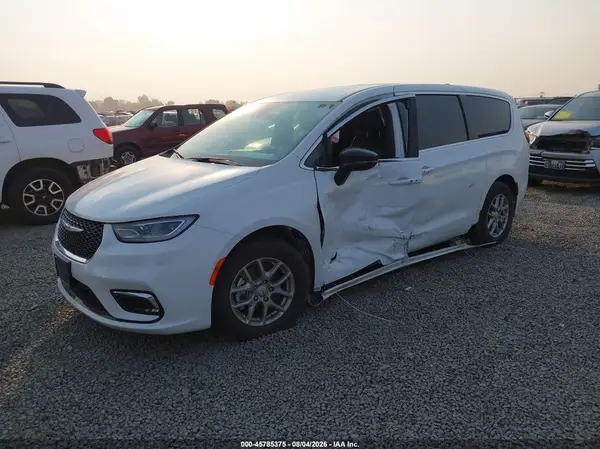 2C4RC1BG8TR254614 2026 CHRYSLER PACIFICA - Image 2