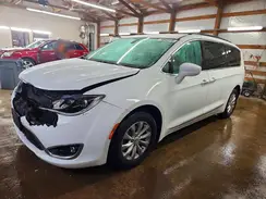 2C4RC1BG9HR507849 2017 CHRYSLER PACIFICA