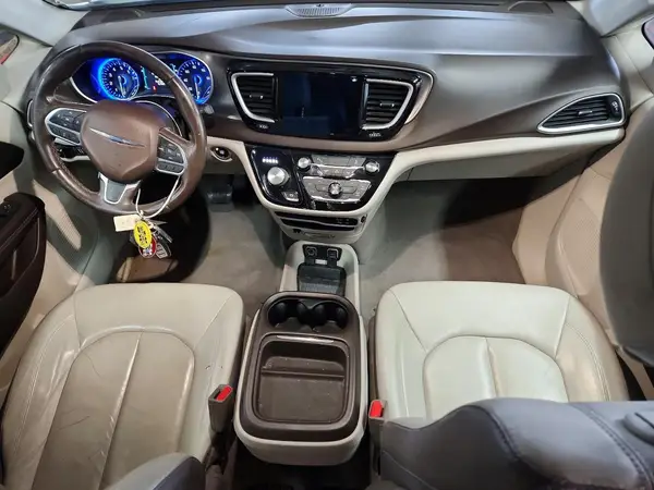 2C4RC1BG9HR507849 2017 CHRYSLER PACIFICA - Image 8