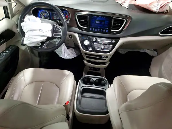 2C4RC1BG9HR517457 2017 CHRYSLER PACIFICA - Image 8