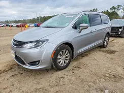2C4RC1BG9HR517507 2017 CHRYSLER PACIFICA