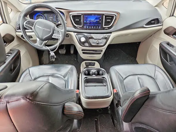 2C4RC1BG9HR517507 2017 CHRYSLER PACIFICA - Image 8