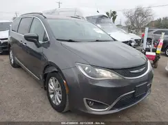 2C4RC1BG9HR523274 2017 CHRYSLER PACIFICA