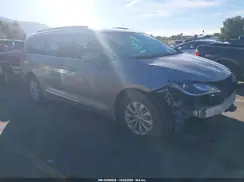 2C4RC1BG9HR523890 2017 CHRYSLER PACIFICA