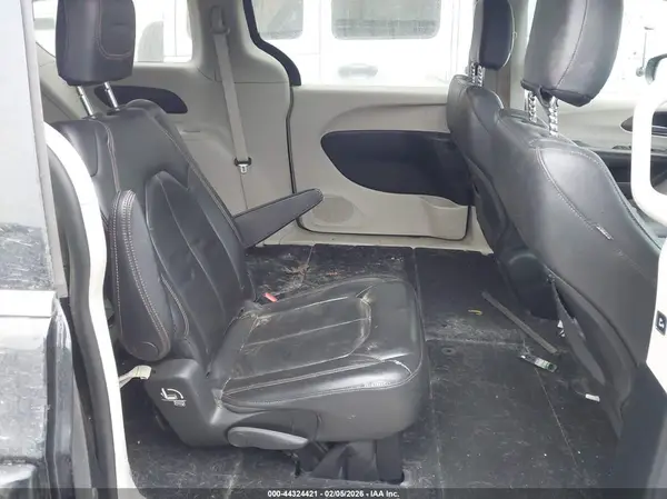 2C4RC1BG9HR524022 2017 CHRYSLER PACIFICA - Image 8