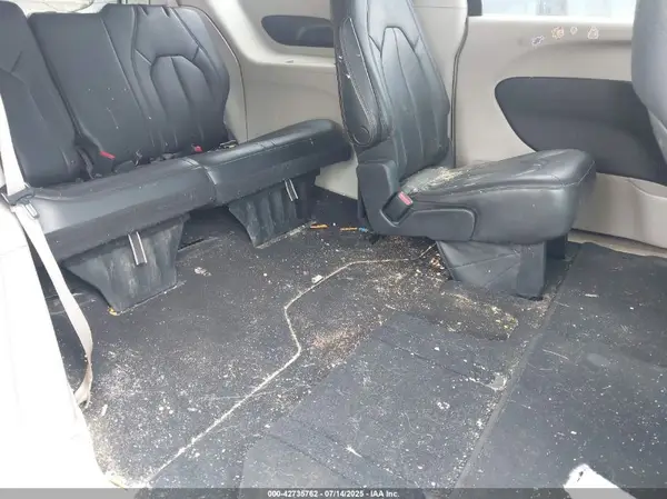 2C4RC1BG9HR524263 2017 CHRYSLER PACIFICA - Image 8