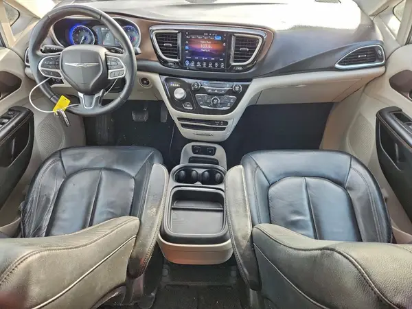 2C4RC1BG9HR524862 2017 CHRYSLER PACIFICA - Image 8