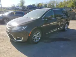 2C4RC1BG9HR525106 2017 CHRYSLER PACIFICA