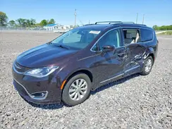 2C4RC1BG9HR525428 2017 CHRYSLER PACIFICA