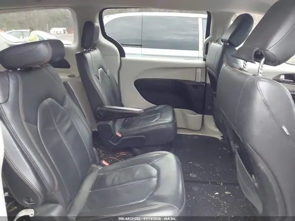 2C4RC1BG9HR526563 2017 CHRYSLER PACIFICA - Image 8