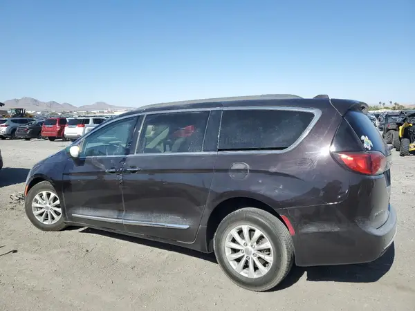 2C4RC1BG9HR527020 2017 CHRYSLER PACIFICA - Image 2