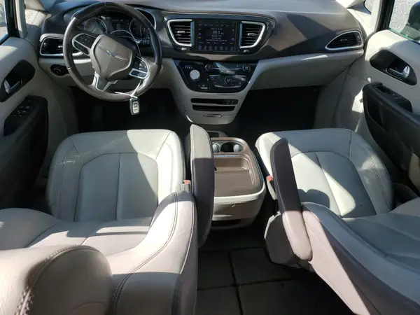 2C4RC1BG9HR527020 2017 CHRYSLER PACIFICA - Image 8