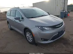 2C4RC1BG9HR529947 2017 CHRYSLER PACIFICA