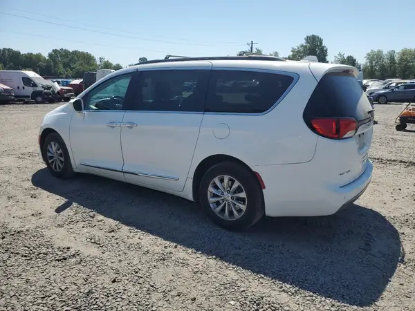 2C4RC1BG9HR530581 2017 CHRYSLER PACIFICA - Image 2