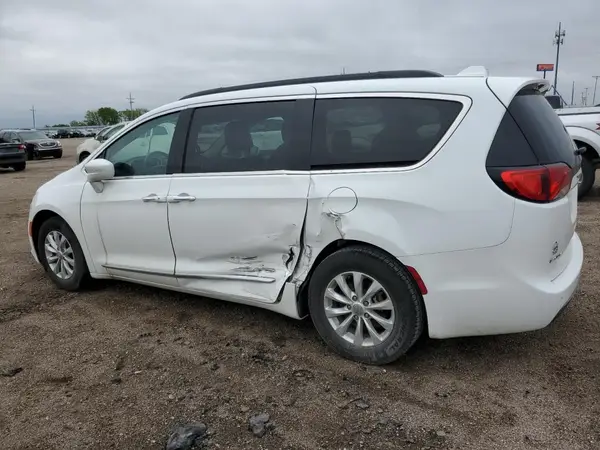 2C4RC1BG9HR533884 2017 CHRYSLER PACIFICA - Image 2