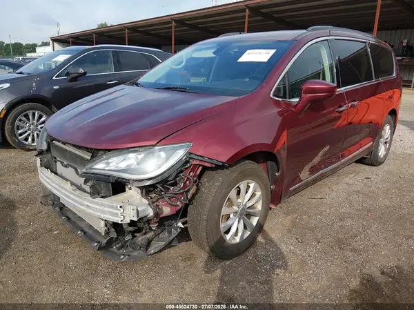 2C4RC1BG9HR533917 2017 CHRYSLER PACIFICA - Image 2
