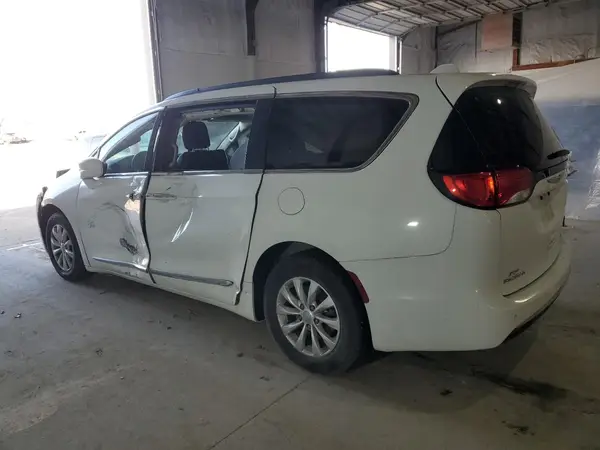 2C4RC1BG9HR535330 2017 CHRYSLER PACIFICA - Image 2