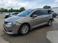 2C4RC1BG9HR536509 2017 CHRYSLER PACIFICA
