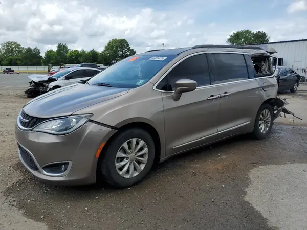 2C4RC1BG9HR536509 2017 CHRYSLER PACIFICA - Image 1