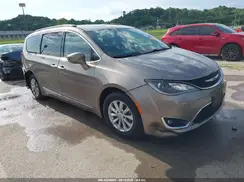 2C4RC1BG9HR539359 2017 CHRYSLER PACIFICA
