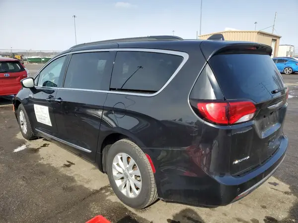 2C4RC1BG9HR539443 2017 CHRYSLER PACIFICA - Image 2