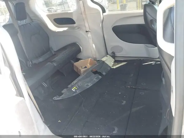 2C4RC1BG9HR540527 2017 CHRYSLER PACIFICA - Image 8