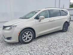 2C4RC1BG9HR552726 2017 CHRYSLER PACIFICA