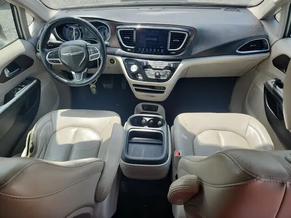 2C4RC1BG9HR553391 2017 CHRYSLER PACIFICA - Image 8