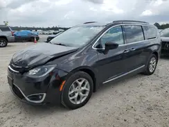 2C4RC1BG9HR560678 2017 CHRYSLER PACIFICA