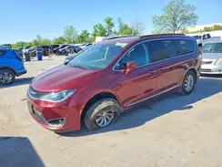 2C4RC1BG9HR569817 2017 CHRYSLER PACIFICA
