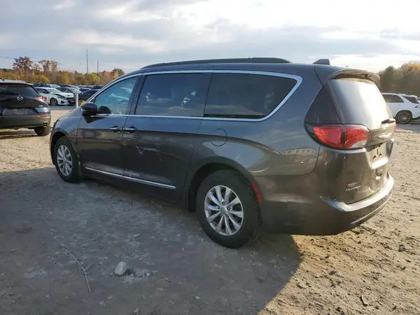 2C4RC1BG9HR571888 2017 CHRYSLER PACIFICA - Image 2