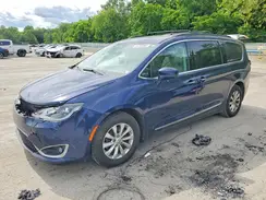 2C4RC1BG9HR576184 2017 CHRYSLER PACIFICA
