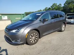 2C4RC1BG9HR576203 2017 CHRYSLER PACIFICA