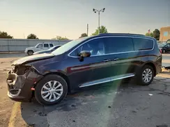 2C4RC1BG9HR576718 2017 CHRYSLER PACIFICA