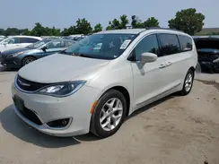 2C4RC1BG9HR579313 2017 CHRYSLER PACIFICA