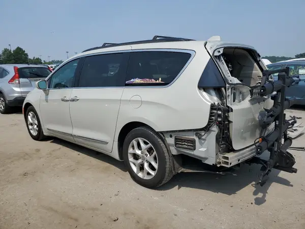 2C4RC1BG9HR579313 2017 CHRYSLER PACIFICA - Image 2